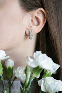Сережки в білому золоті з камінчиками S586 - 1 - iriska.com.ua