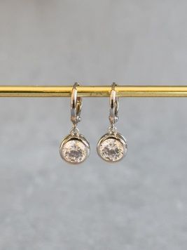 Сережки з фіанітами в білому золоті S915 S915 - 1 - iriska.com.ua