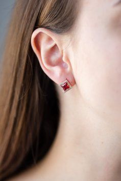 Сережки ромбики з червоним каменем S654 - 1 - iriska.com.ua