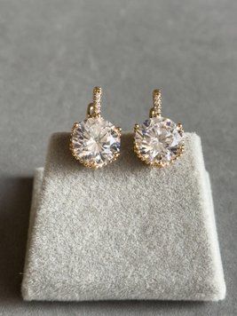 Сережки з медичного золота з масивним камінчиком S573 - 1 - iriska.com.ua